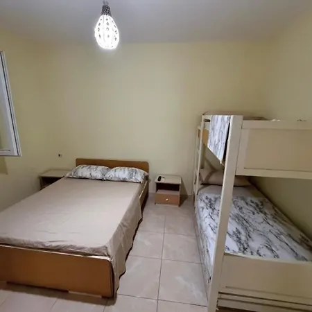 Velipoja Rooms Apartmán *