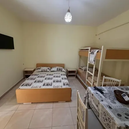 Velipoja Rooms *